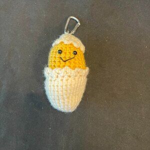 NWT Hand-Crocheted Chick in an Egg Key Chain